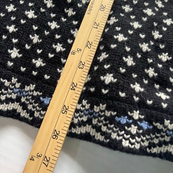 L.L.Bean Size XL wool button front thick knit Nordic print cardigan - Picture 7 of 10